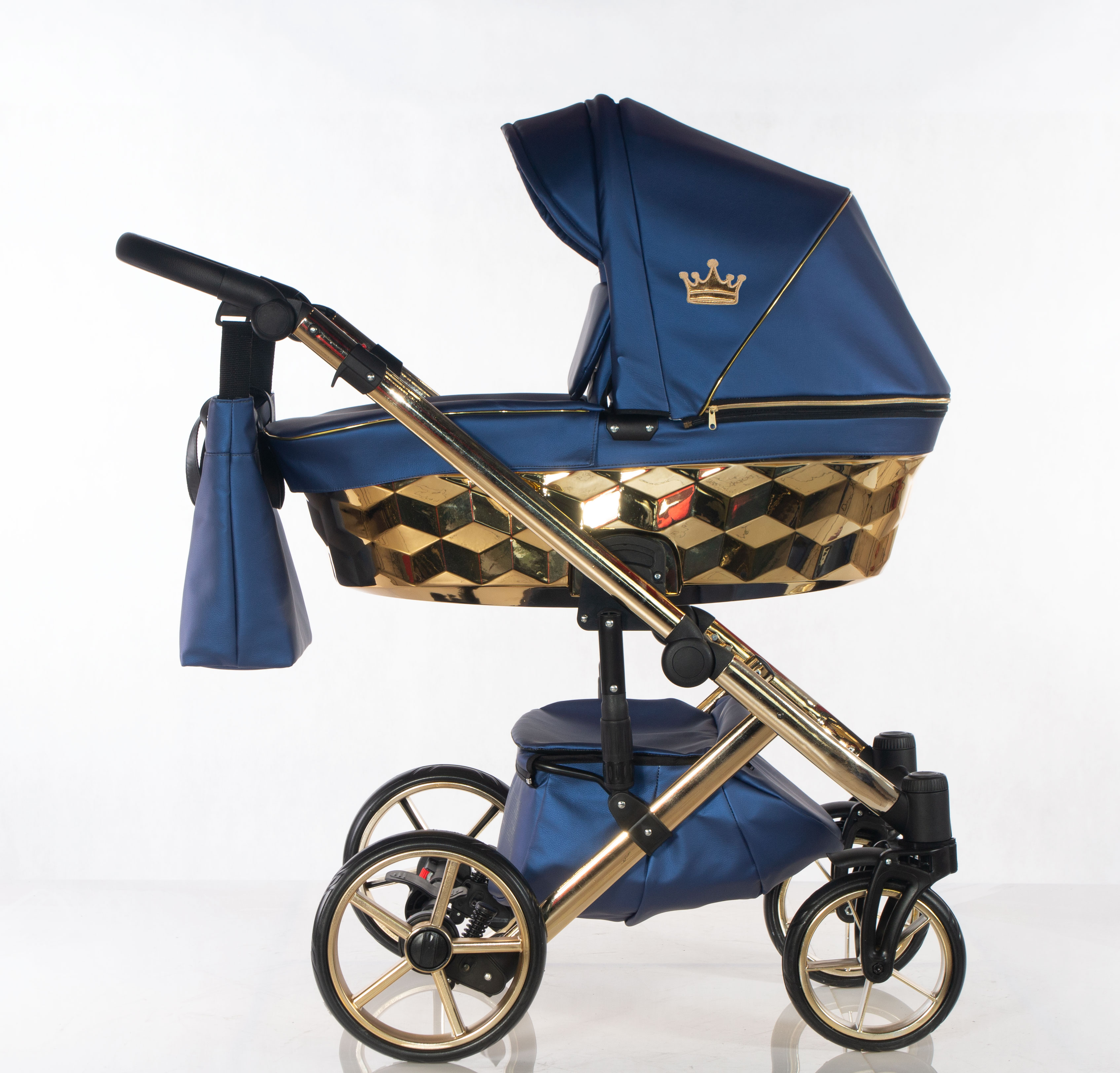 Kajtex Cubic Gold Koronával