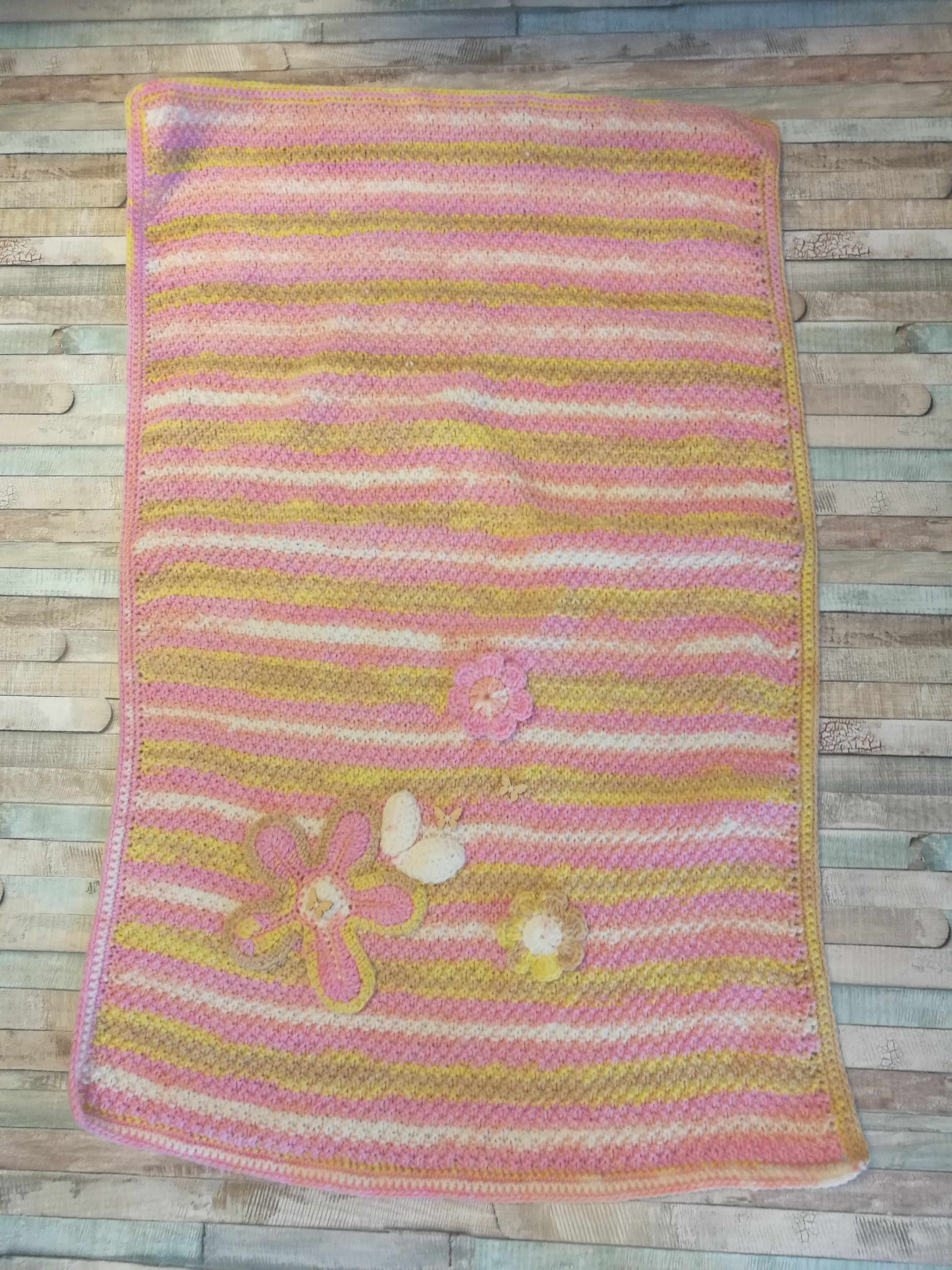 Handmade horgolt takaró 60x90 cm
