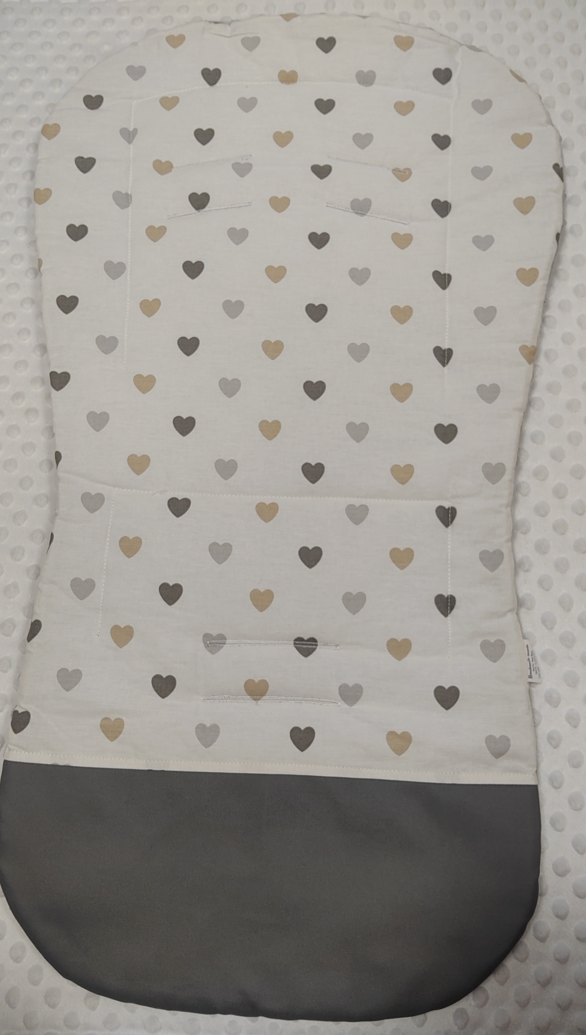 Handmade babakocsibetét Szivecskék