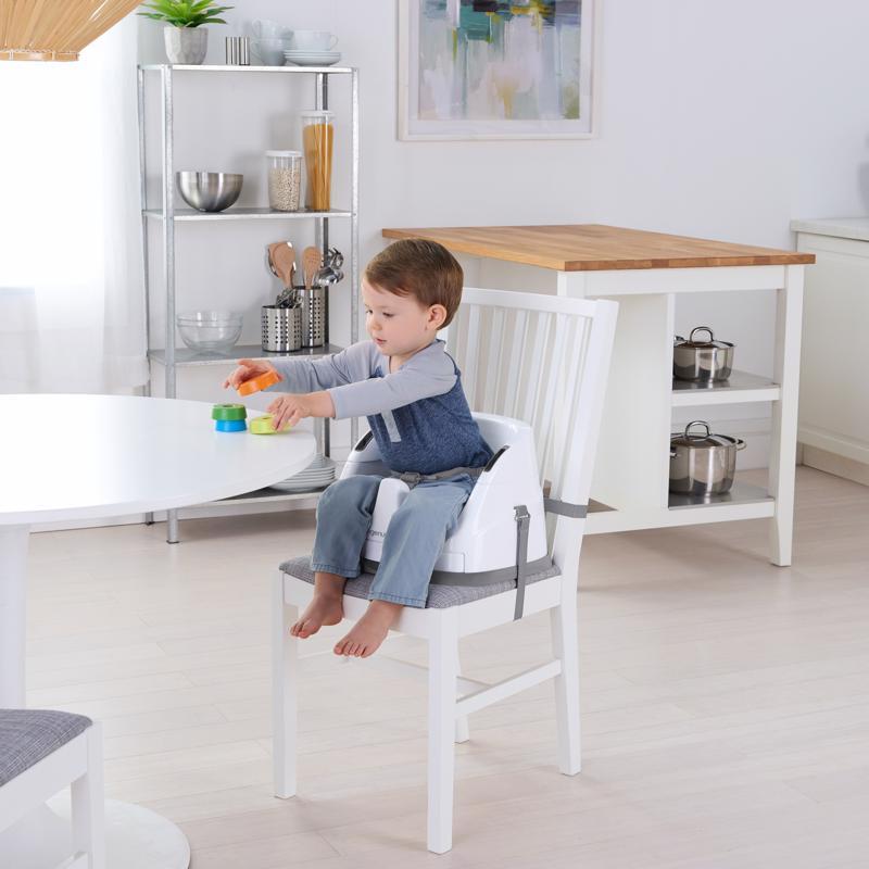 Ingenuity Baby Base 2-in-1 székmagasító