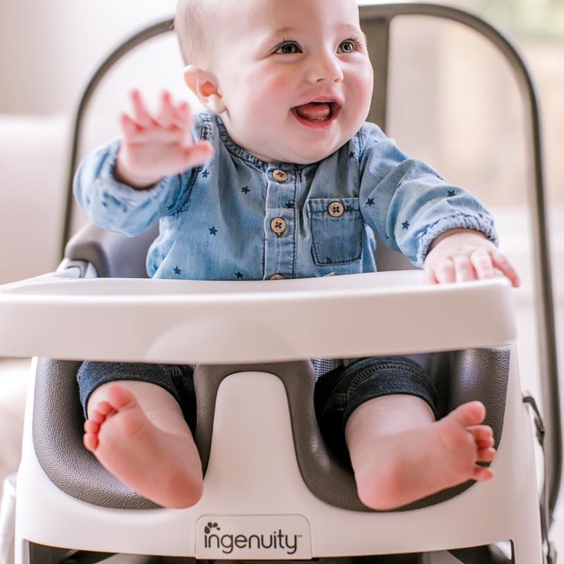 Ingenuity Baby Base 2-in-1 székmagasító