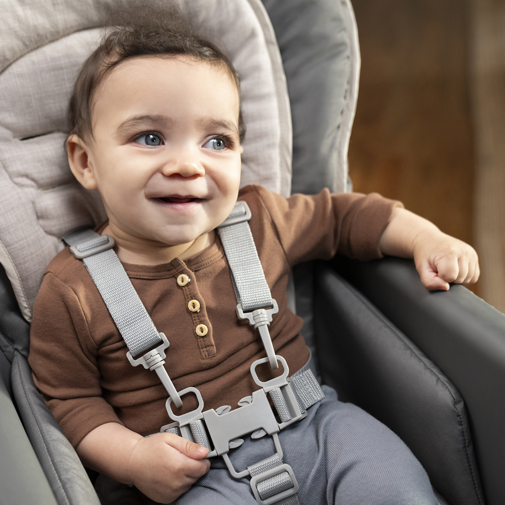 INGENUITY Multifunkciós etetőszék Wesley™ 0m+ 23kg-ig