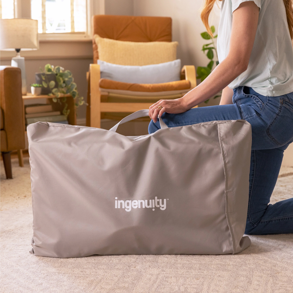 INGENUITY Masszázs vibráló hintaszék melódiával Soulful Skies™ 0m+ 9kg-ig