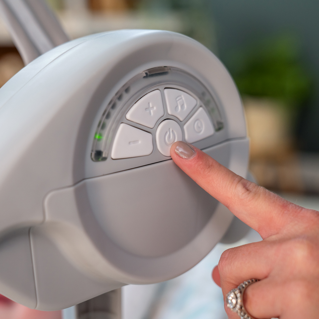 INGENUITY Endless Blooms™ 0m+, 9 kg-ig konvertibilis utazó hintaszék melódiával