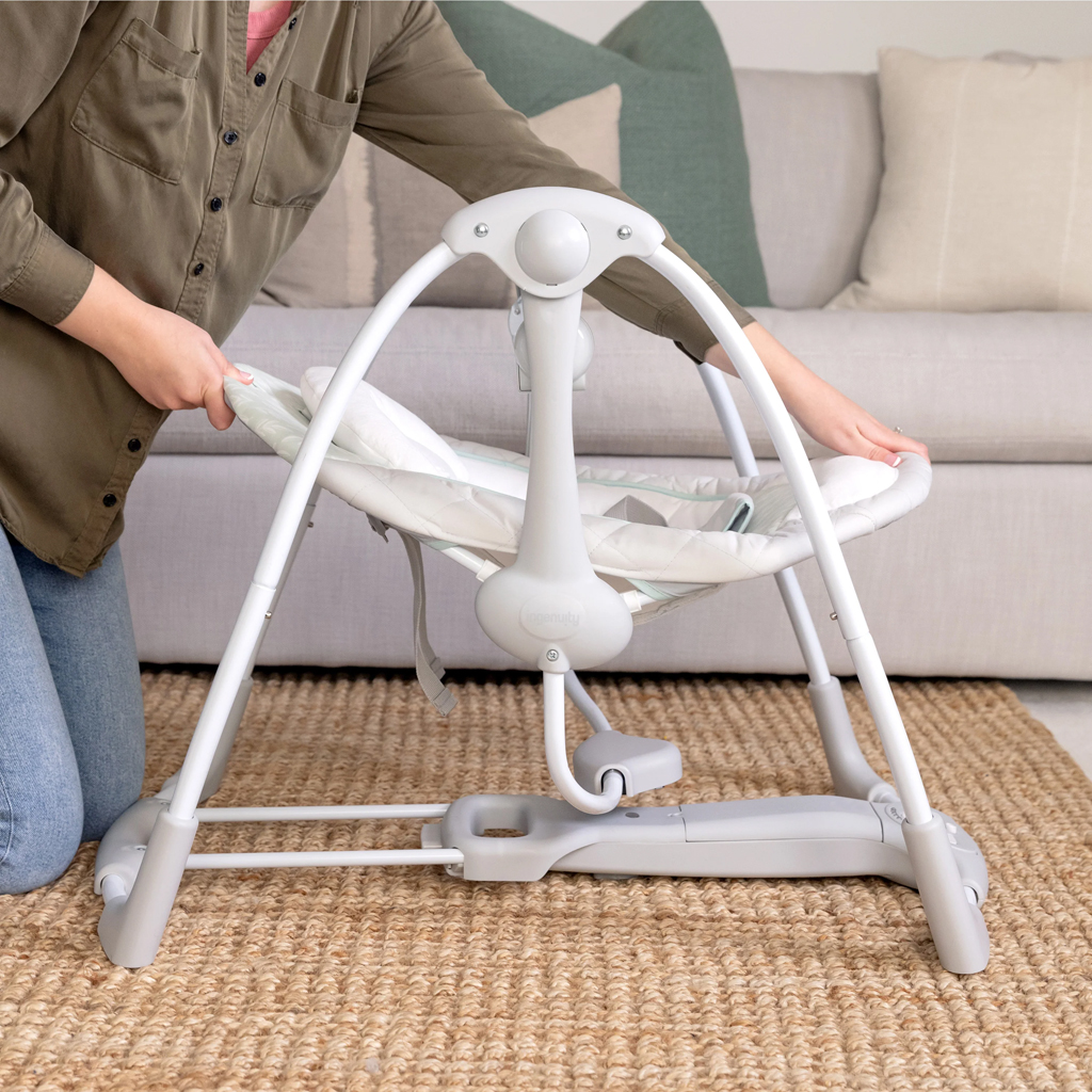 INGENUITY zenélő babahinta Cozy Spot™ 9kg-ig