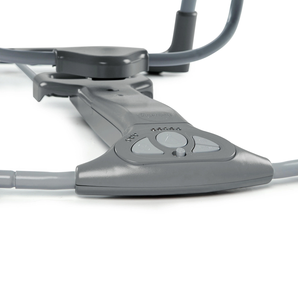 INGENUITY Konvertibilis utazó hinta dallamokkal Bella Teddy™ 0m+ 9kg-ig