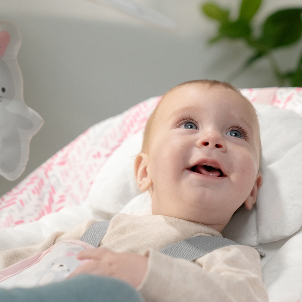 INGENUITY Rezgő pihenőszék 3 az 1-ben Keep Cozy Lily 0m+, 18kg-ig