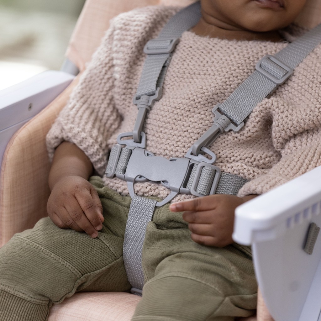 INGENUITY Összecsukható etetőszék Sun Valley™ Pink 6 hónapos kortól 15 kg-ig