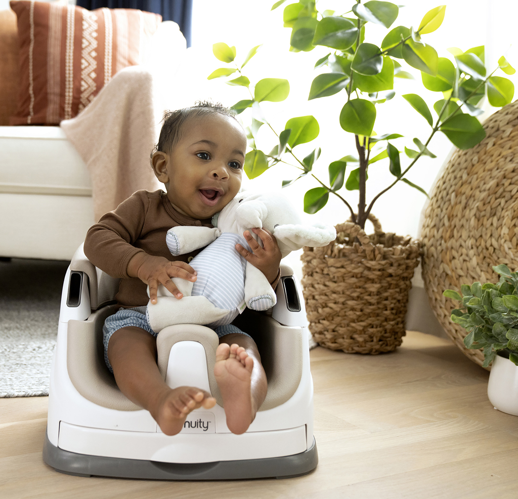 INGENUITY székmagasító 2in1 Baby Base Cashmere 22kg-ig