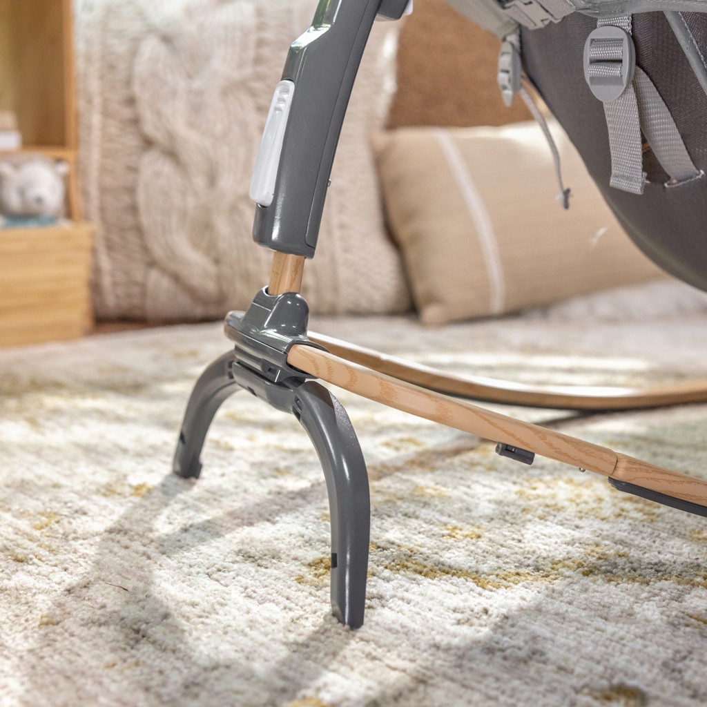 INGENUITY Rezgő hintaszék zenével Every Season™ - Wesley™ 0m+ 18 kg-ig