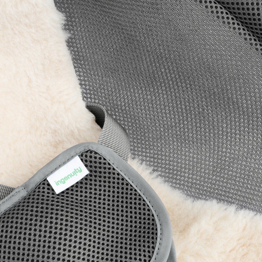 INGENUITY Rezgő hintaszék zenével Every Season™ - Wesley™ 0m+ 18 kg-ig