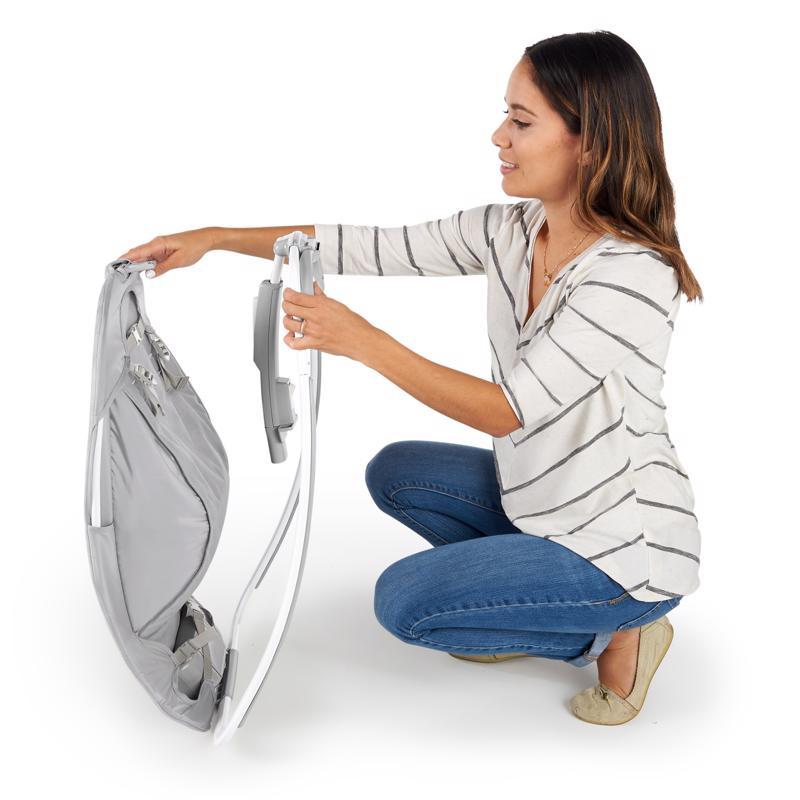 INGENUITY Rezgő hintaszék dallamokkal Cuddle Lamb 0hó+ 18kg-ig