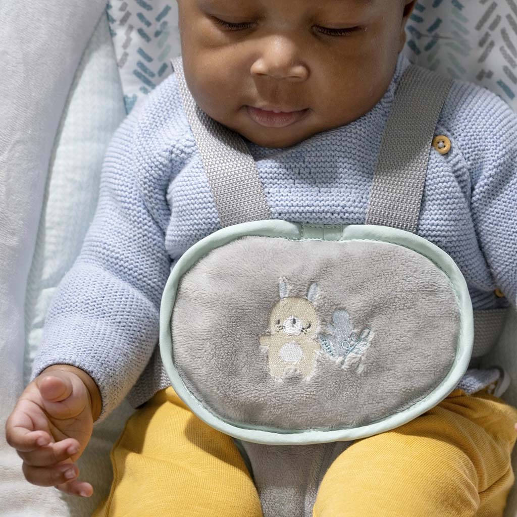 INGENUITY Rezgő hinta dallamokkal USB Dual-Direction AnyWay Sway™ Spruce™ 0+, do 9 kg-ig