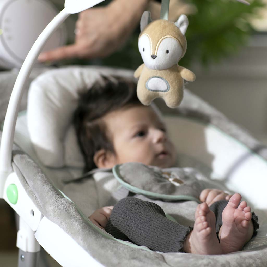 INGENUITY Rezgő hinta dallamokkal USB Dual-Direction AnyWay Sway™ Ray™ 0+, do 9 kg-ig