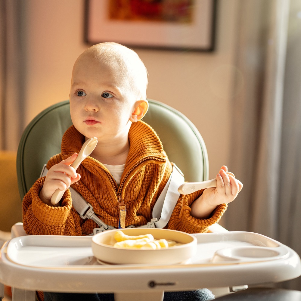 PETITE&amp;amp;amp;amp;amp;amp;amp;amp;amp;MARS Etetőszék huzat és tálca Gusto Pastel Beige