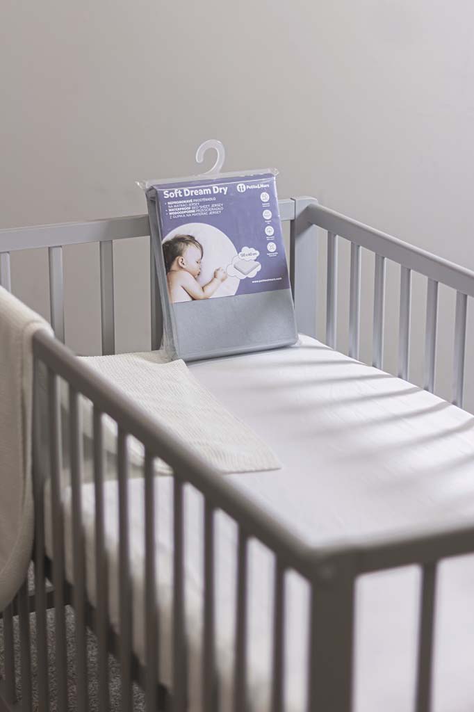 PETITE&amp;amp;amp;amp;amp;amp;MARS Napínacia plachta nepremokavá Soft Dream Dry 120 x 60 Grey