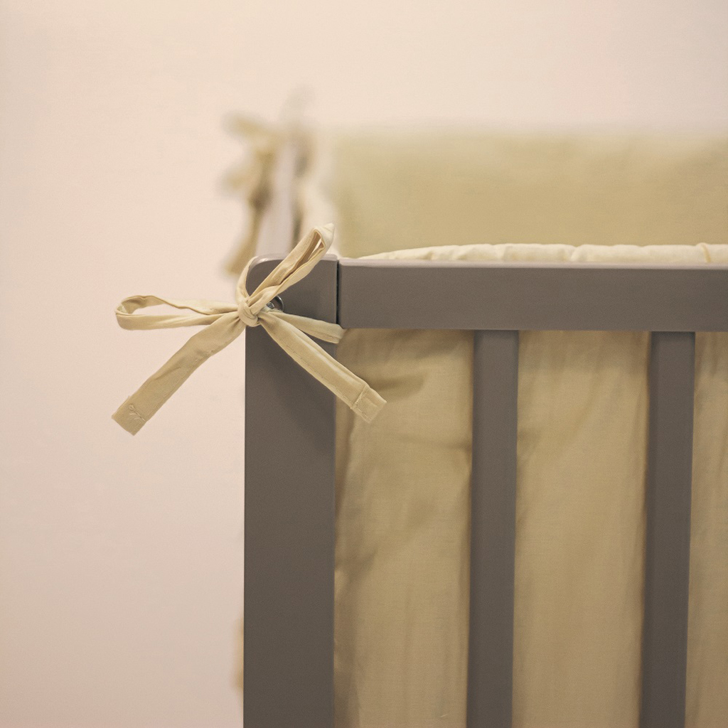 PETITE&amp;amp;MARS Mantinel ochranný do postieľky TILLY MAX Light Grey 360 cm