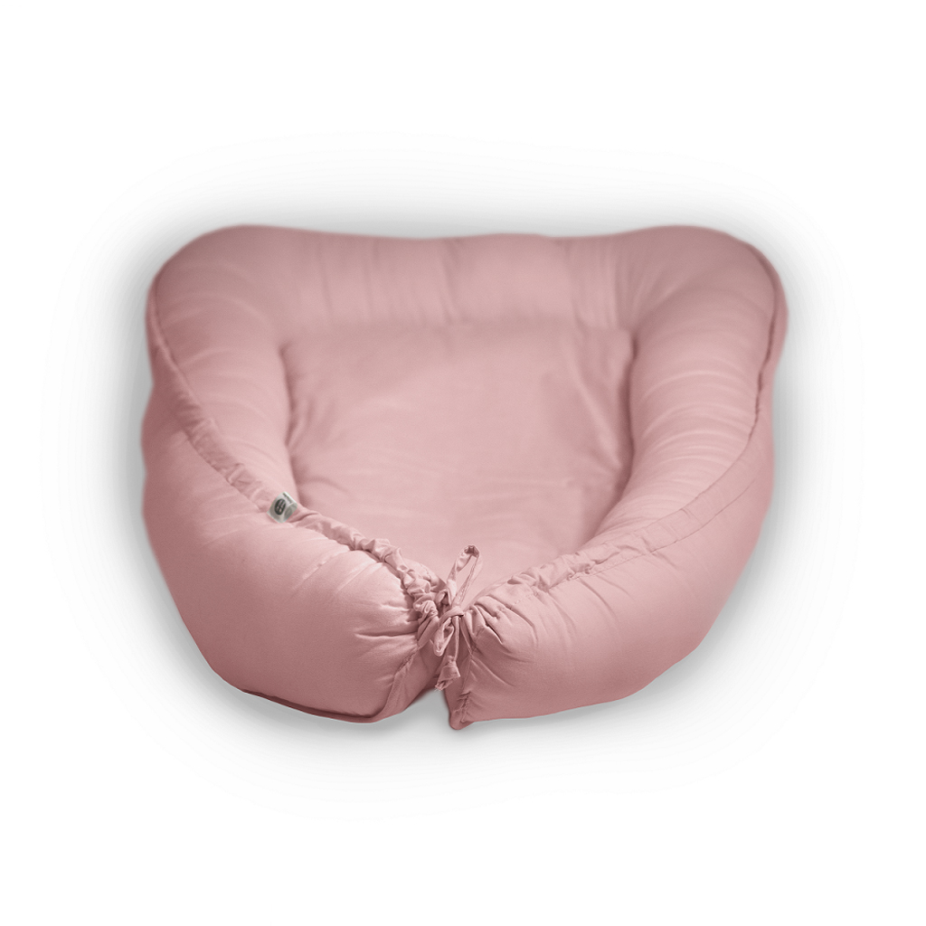 PETITE&amp;amp;amp;amp;amp;amp;MARS Hniezdo ochranné pre bábätko FEEL SAFE Dusty Pink 90 x 60 cm