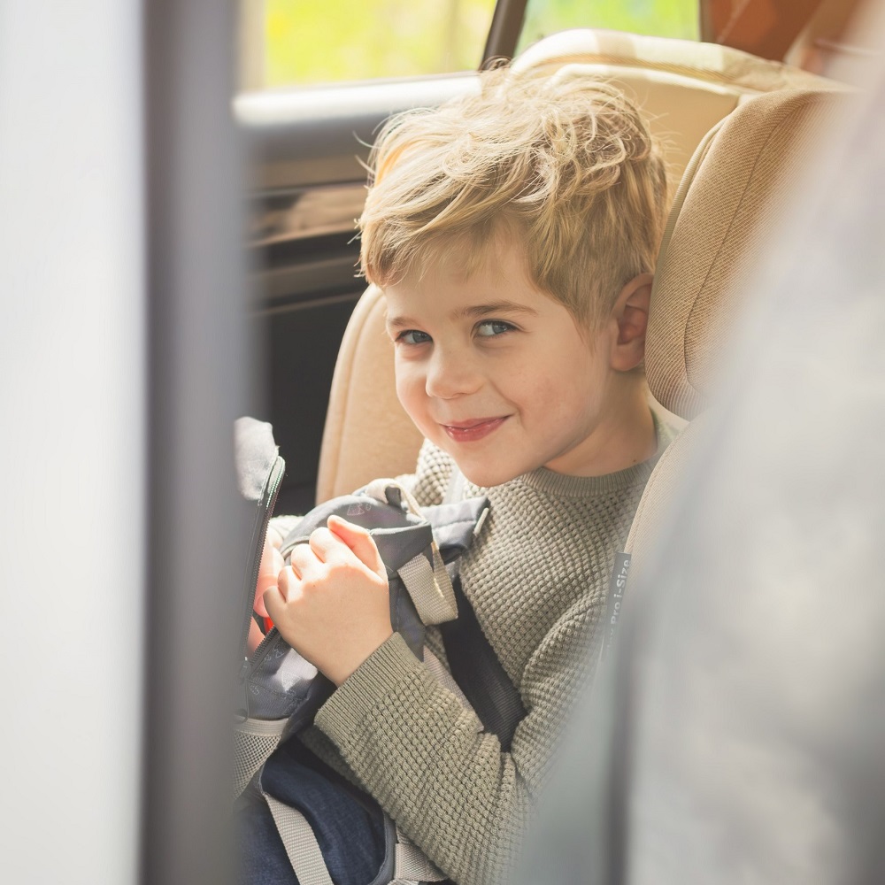 PETITE&amp;amp;amp;amp;amp;amp;amp;amp;amp;amp;MARS Flex Pro i-Size Black Air 100-150 cm (15-36 kg)