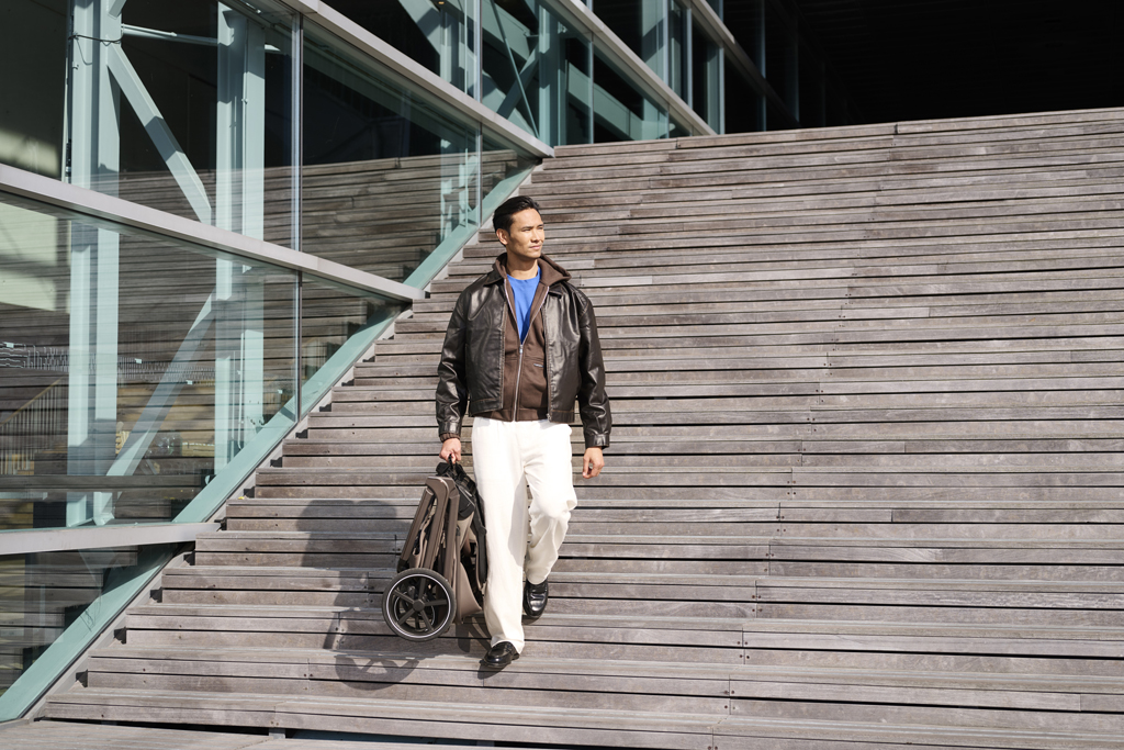 EASYWALKER Kočík kombinovaný Zoey Chestnut Brown + CYBEX Aton B2 i-Size + základňa