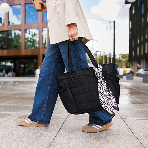 BABYONO Taška prebaľovacia Cami black