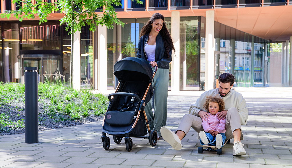 LIONELO Sport babakocsi Ingrid Black Onyx