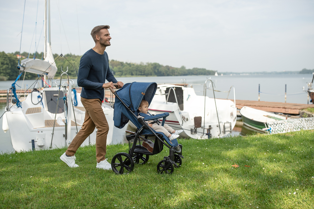 LIONELO Sport babakocsi Annet Plus Black Carbon