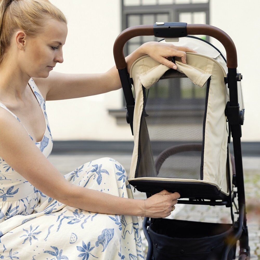 PETITE&amp;MARS Sport babakocsi Fly Sahara Beige