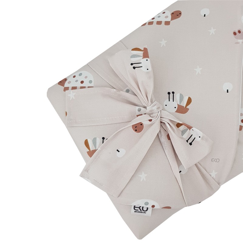 EKO Takaró pamutból kókusz kivehető betéttel és masnival Bees Beige 75x75 cm