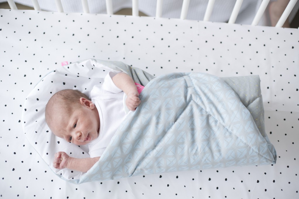 MOTHERHOOD Kókusz megerősítésű pólya  Beige Classics new 75x75cm 