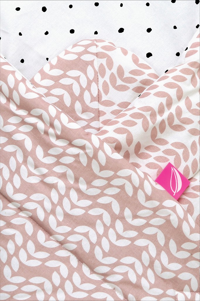 MOTHERHOOD Kókusz megerősítésű Pólya Pink Classics new 75x75cm