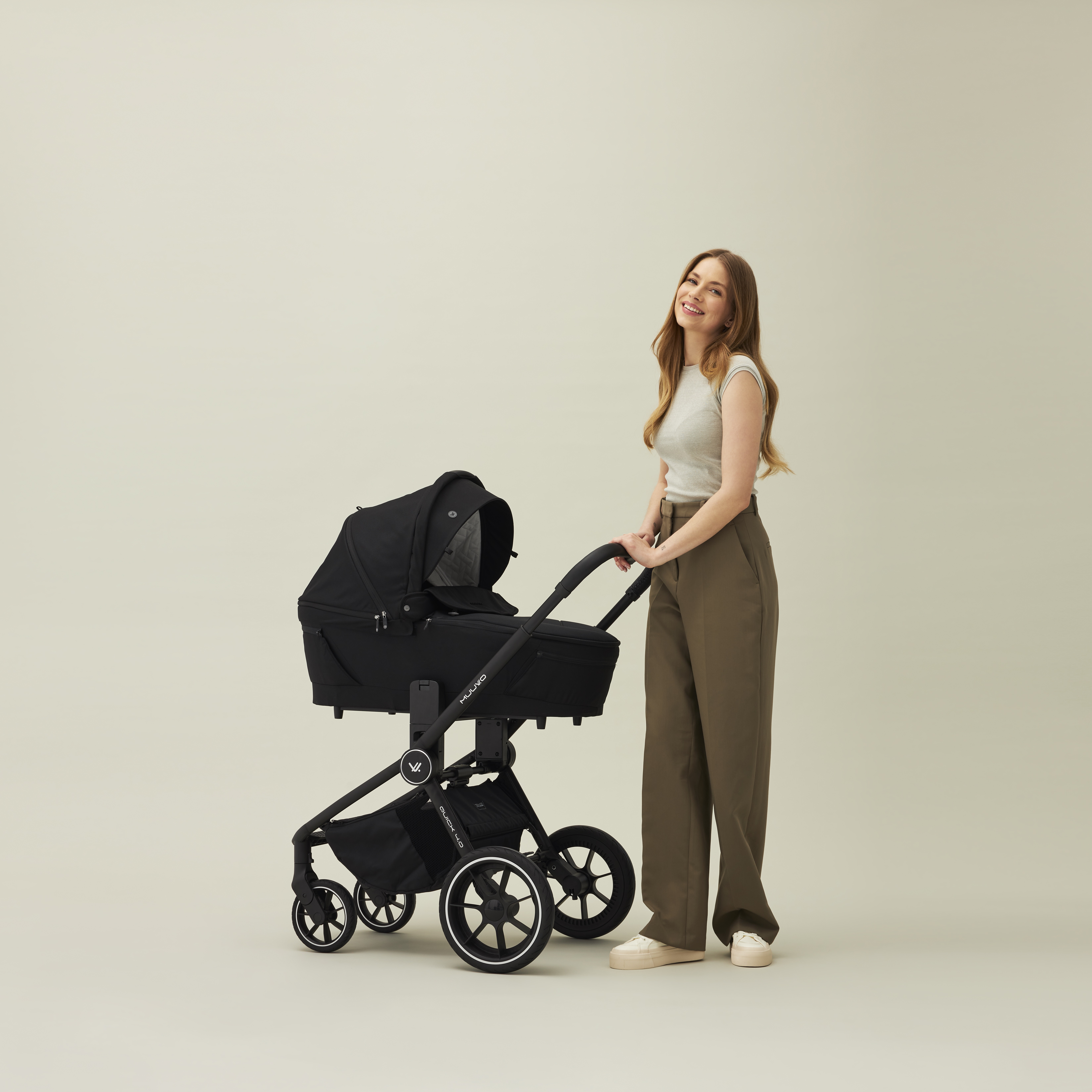 MUUVO Kombinált babakocsi Quick 4.0 Classic black szett 2in1