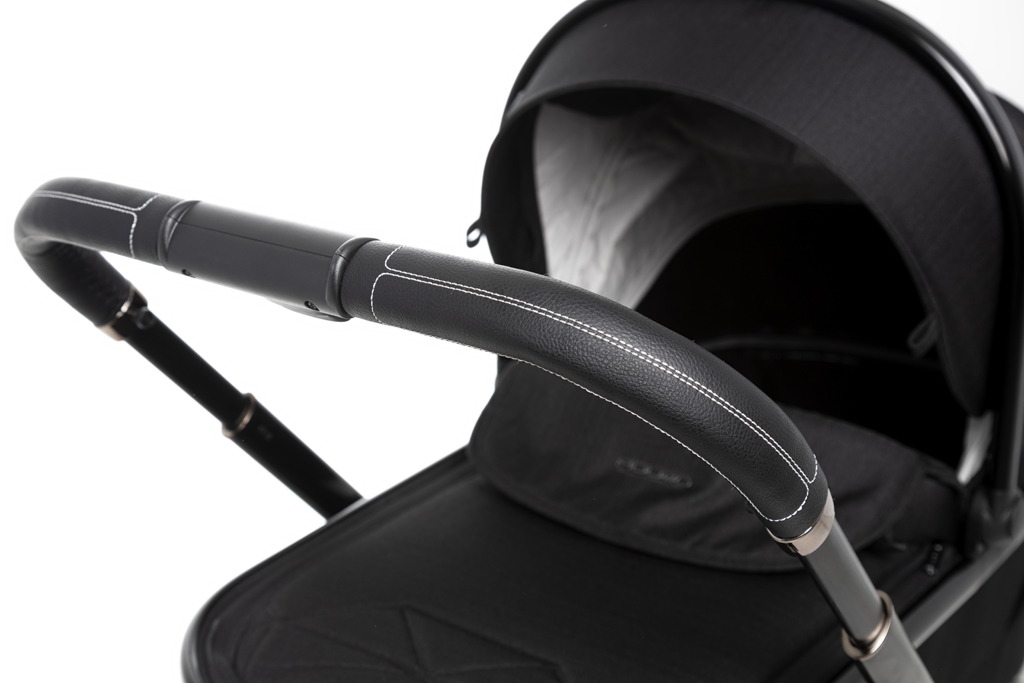 MUUVO  Kombinált babakocsi Quick SE 2 Chromium black szett 2in1