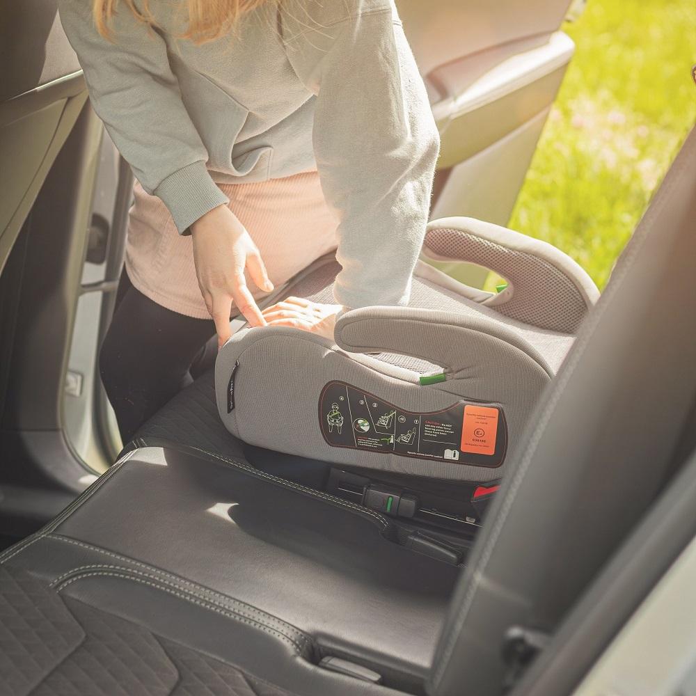 PETITE&amp;amp;amp;amp;amp;MARS Optimus ülésmagasító  Pro i-Size Black Air 125 - 150 cm (22-36 kg)