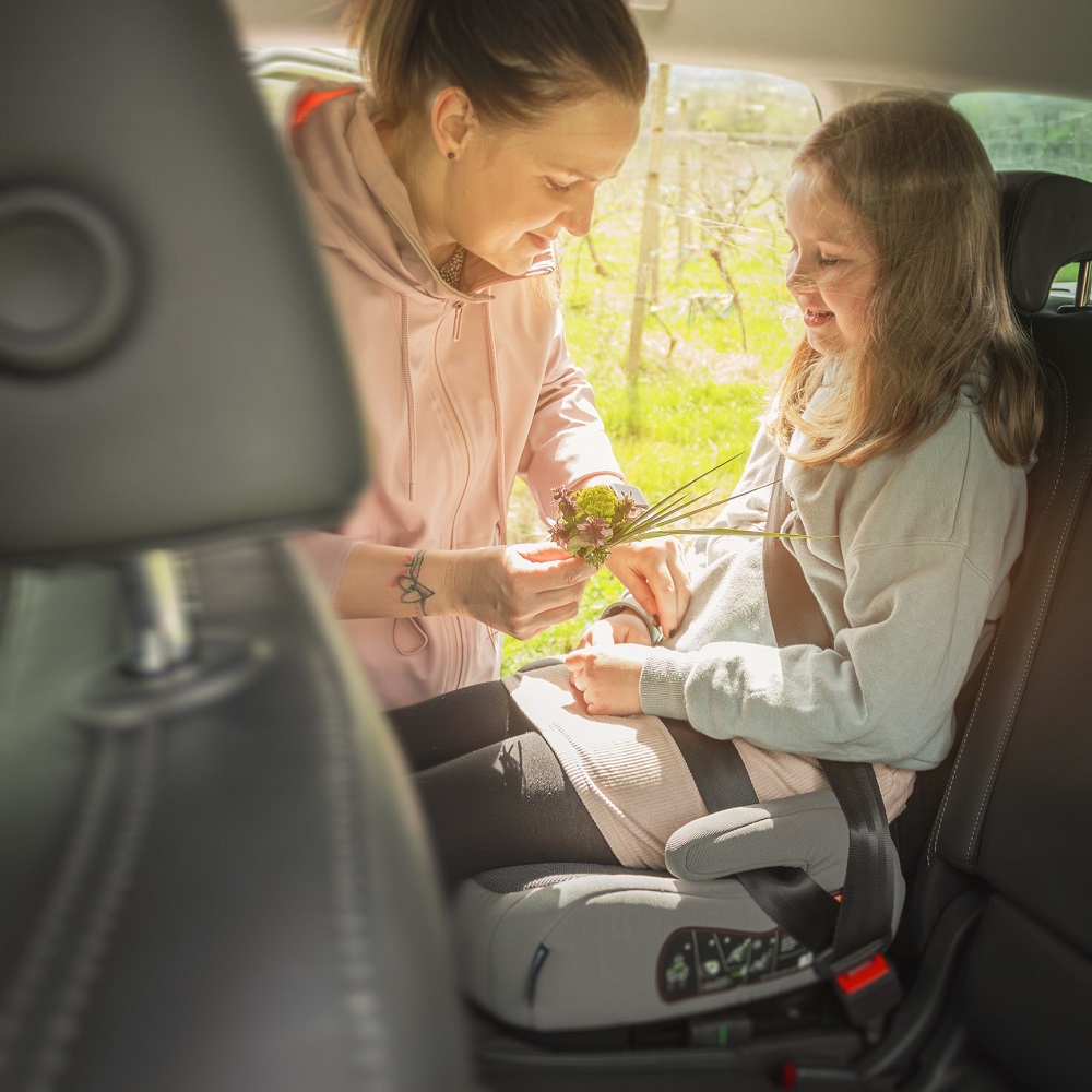 PETITE&amp;amp;amp;amp;amp;amp;amp;amp;amp;MARS Optimus Ülésmagasító Pro i-Size Grey Air 125 - 150 cm (22-36 kg)