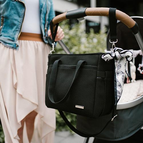 BABYONO Carmen pelenkázó táska - fekete