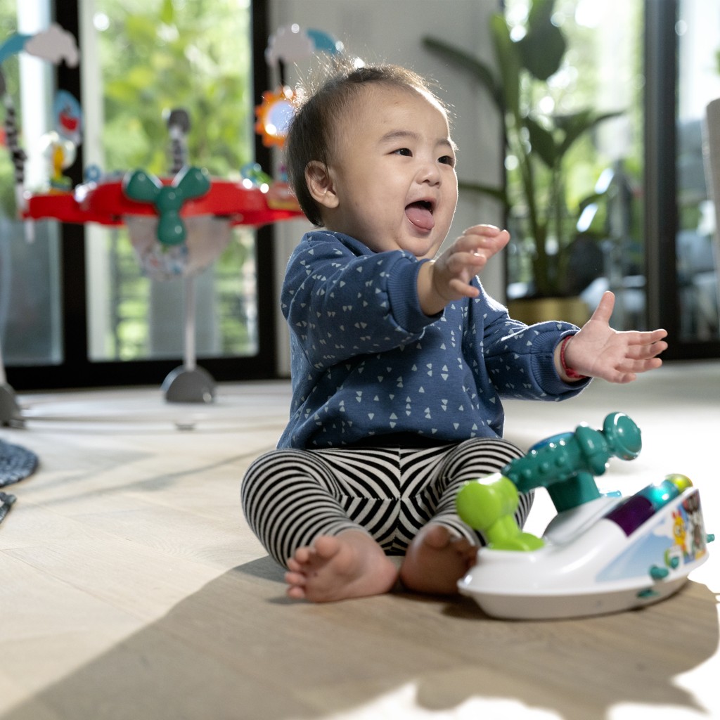 BABY EINSTEIN ugráló és aktív centrum 2in1 Ocean Explorers Airplane Adventure 6hó+ 12 kg-ig