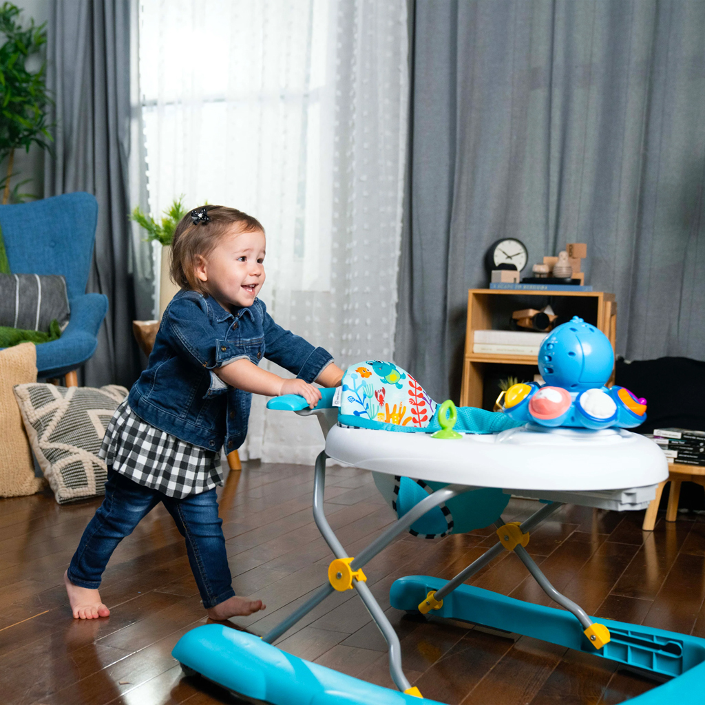 BABY EINSTEIN 4 az 1-ben Activity Walker