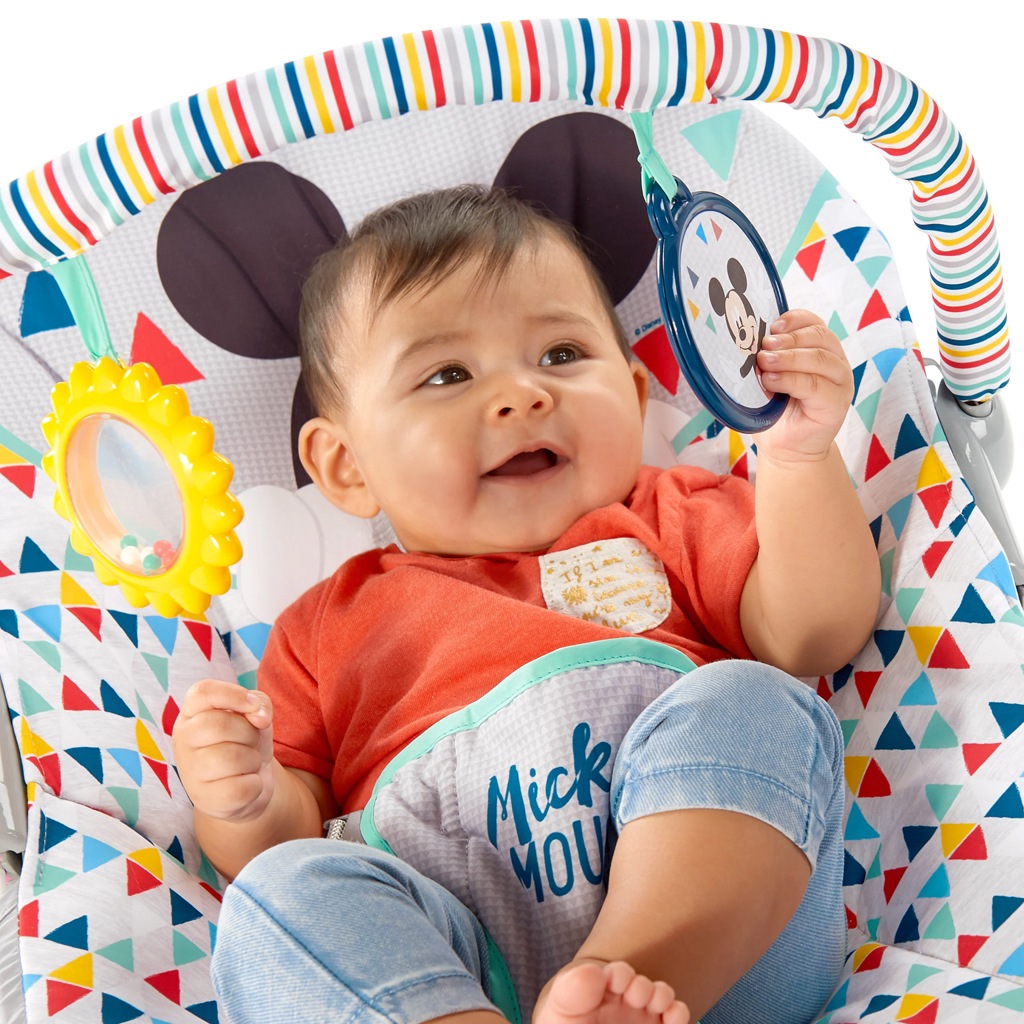 BRIGHT STARTS Rezgő pihenőszék MICKEY MOUSE Happy Triangles™ 0m+ 9kg-ig