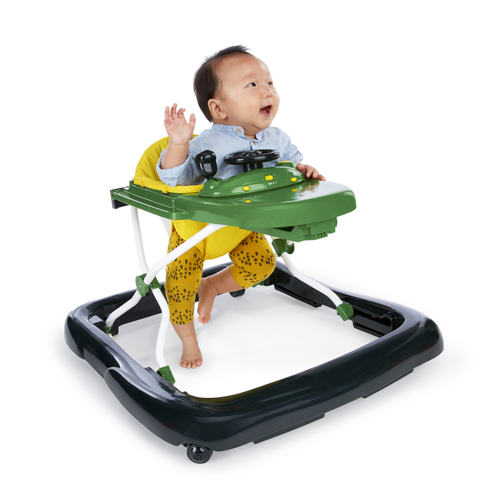 BRIGHT STARTS Járóka 4 az 1-ben John Deere Gator™ 6 hónapos kortól