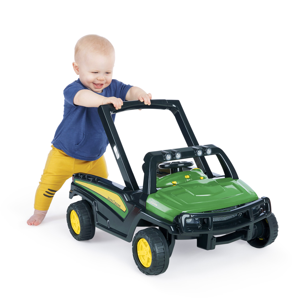 BRIGHT STARTS Járóka 4 az 1-ben John Deere Gator™ 6 hónapos kortól